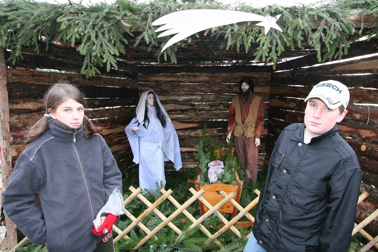 Betlém s živými postavami.jpg